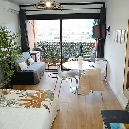 Bord De - - Piscine - Wifi Apartment